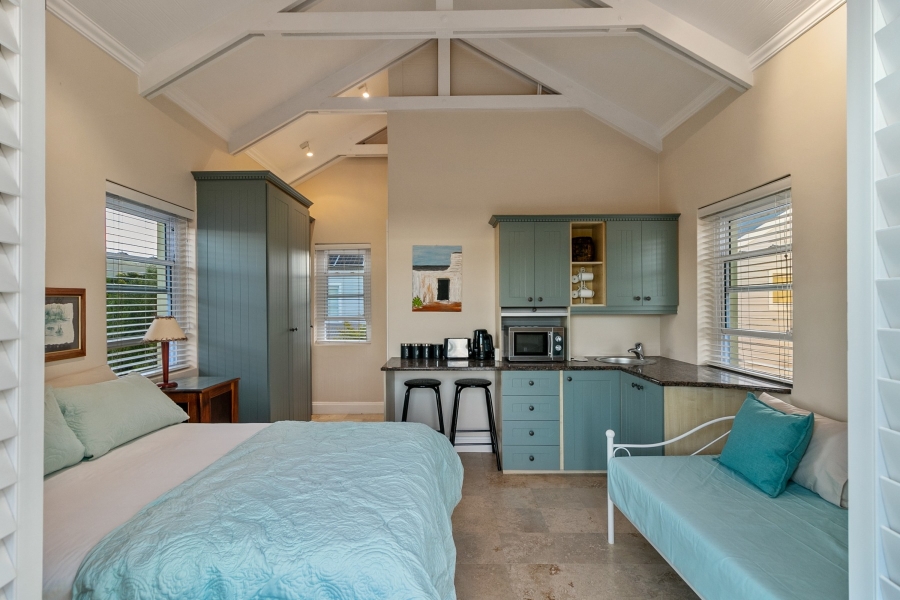 4 Bedroom Property for Sale in Thesen Islands Western Cape